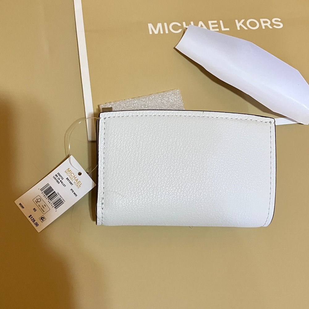 Michael Kors Bryant leather optic white wallet - Picture 10 of 11
